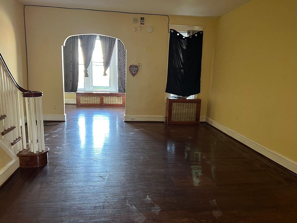 1st image of 35XX Bleigh Ave