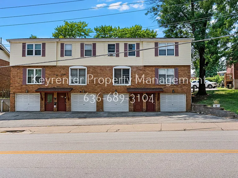 3313 Droste Rd — Photo 1