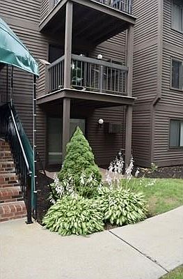 5th image of 200 Colonial Dr Unit 106