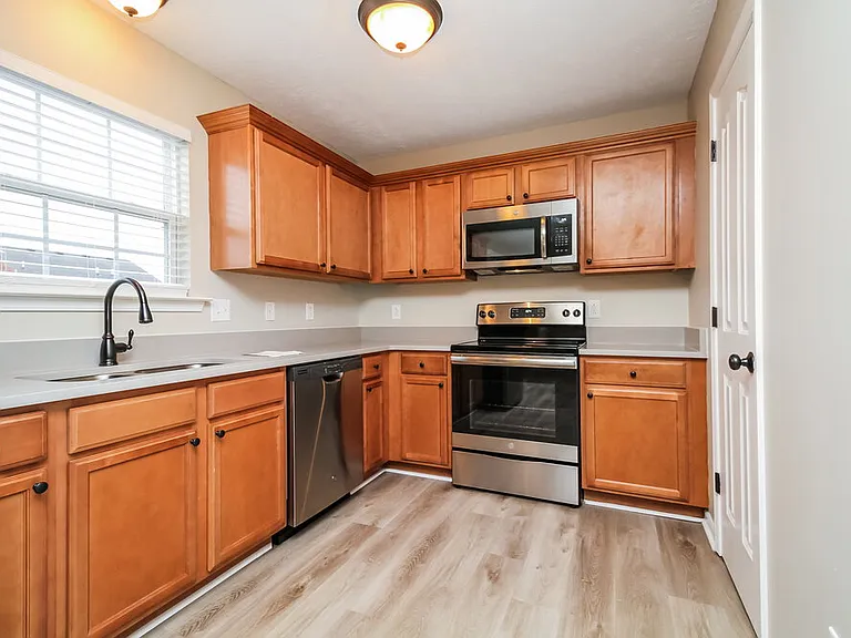 1021 Tammy Sue Ln — Photo 9
