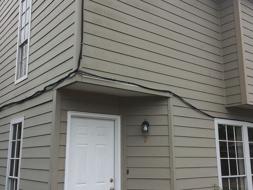 1st image of 740 Heavens Dr APT 7