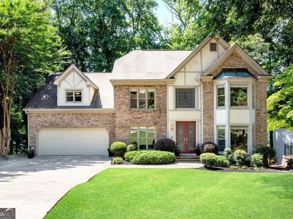 4373 Dunmore Rd NE, Marietta, GA 30068