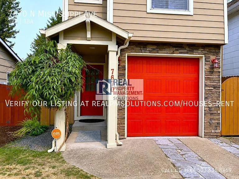 7670 N Mississippi Ave — Photo 2