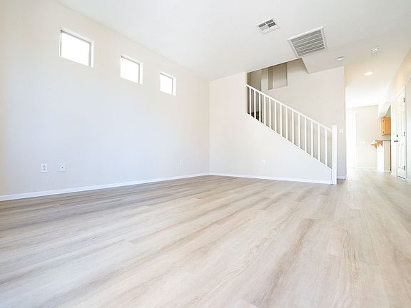 4th image of 9583 Villa Adastra Ave