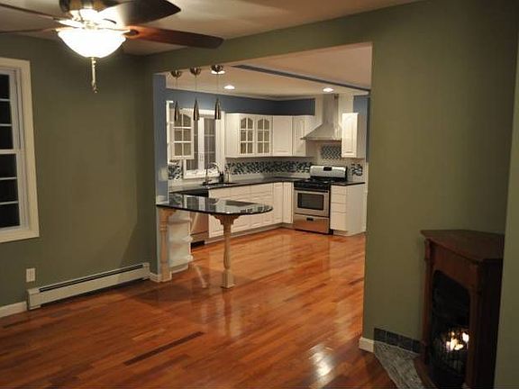 Open Concept LR/Kitchen