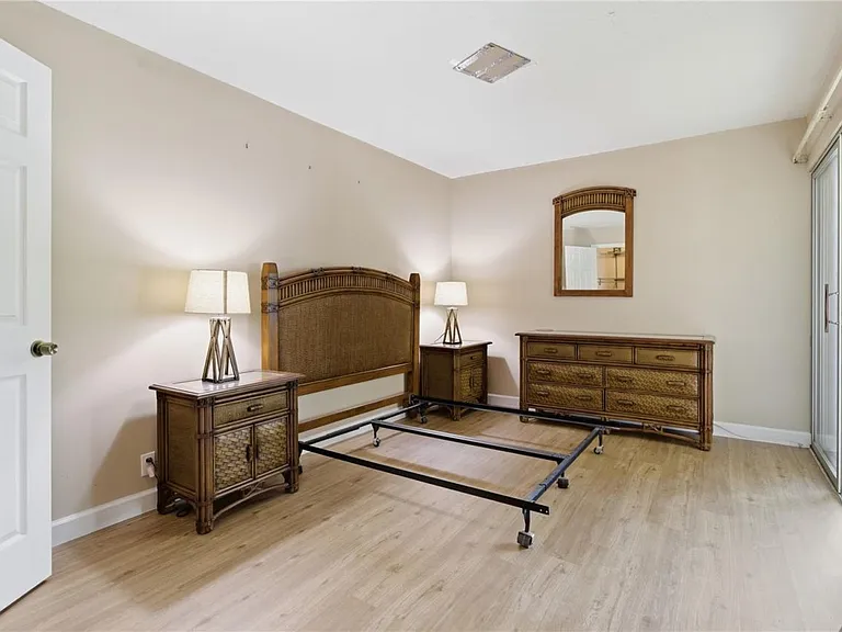 2060 Marilyn St #207 — Photo 19