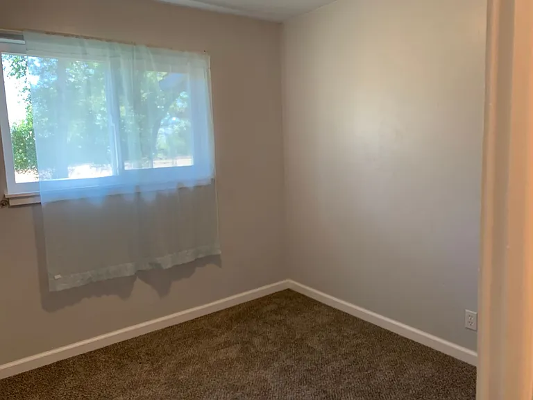 20470 Terry Ln — Photo 26