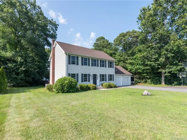 100 Gloria Avenue, Killingly, CT 06239