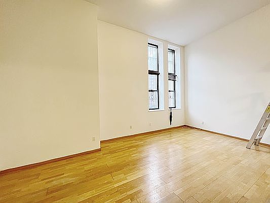 3rd image of 371 Madison St APT 109