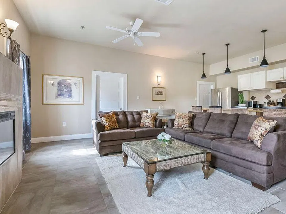1818 Carondelet St #1-ID1269259P