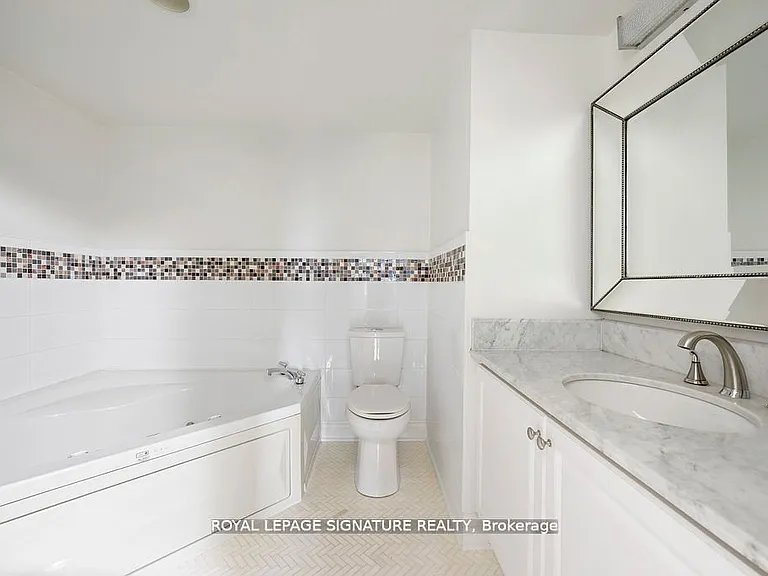 1 Rean Dr #Townhouse 9 — Photo 17