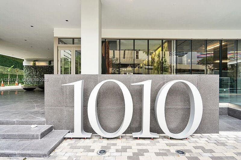 1st image of 1010 Brickell Ave Unit 1403