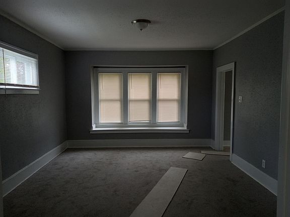 4th image of 3764 Saint Clair St