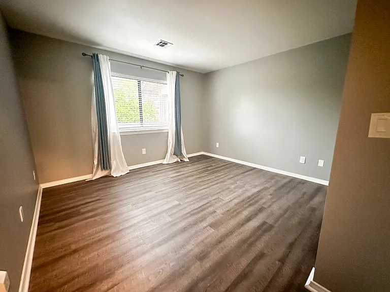 23891 Shoreline Ct — Photo 8