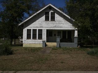 114 W Elm St, Sedan, KS 67361