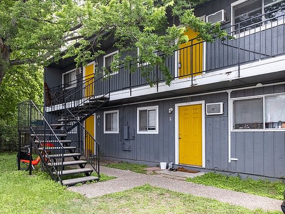 3rd image of 903 Springdale Rd APT G