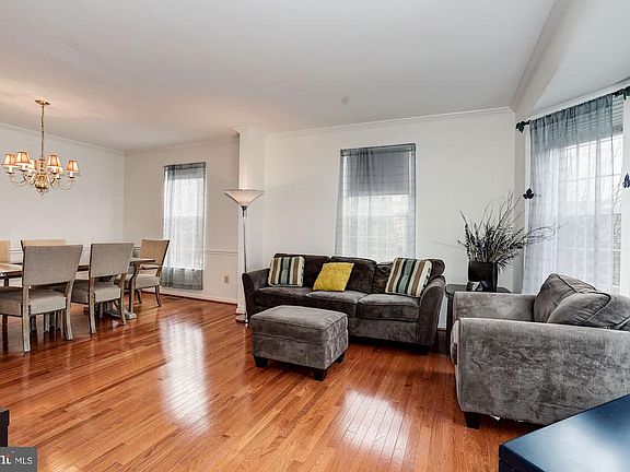 4th image of 7001 Kings Manor Dr