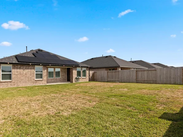 3521 Rockefeller Rd, Texas City, TX 77591