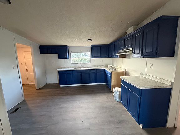 4th image of 33 Heritage Way