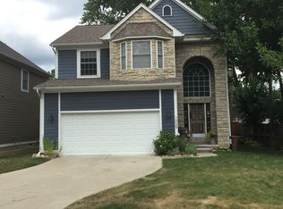 1069 Coolidge Ave, Clawson, MI 48017