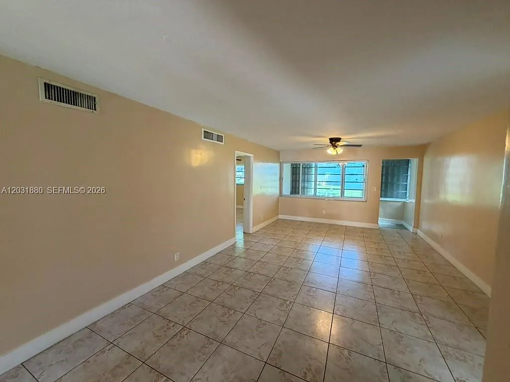Sixth Horizons Condo — Photo 3