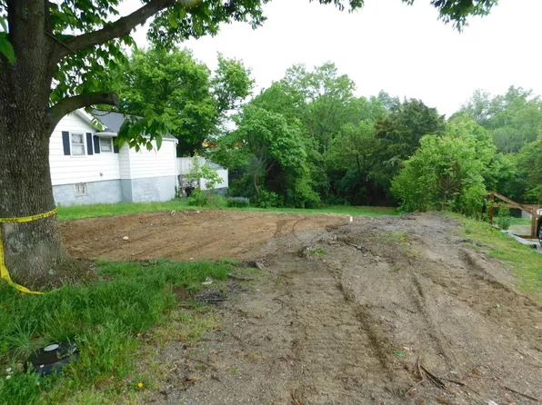 14 High School Ct, Walton, KY 41094