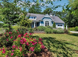 15 Camden Ln, Mashpee, MA 02649