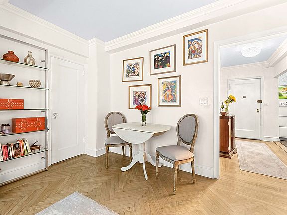 3rd image of 400 E 59th St APT 2A