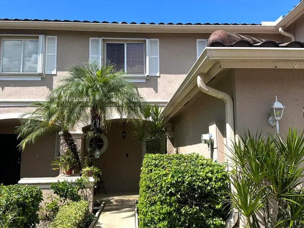 4864 Pinemore Lane, Lake Worth, FL 33463