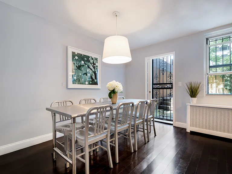 347 W 51st St #1 — Photo 5