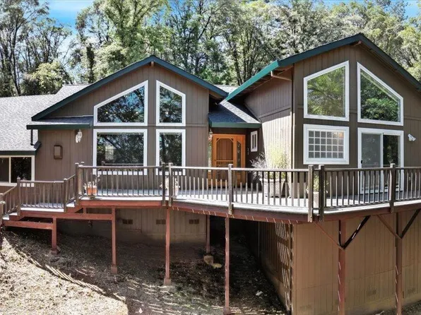 15258 Brewer Rd, Grass Valley, CA 95949