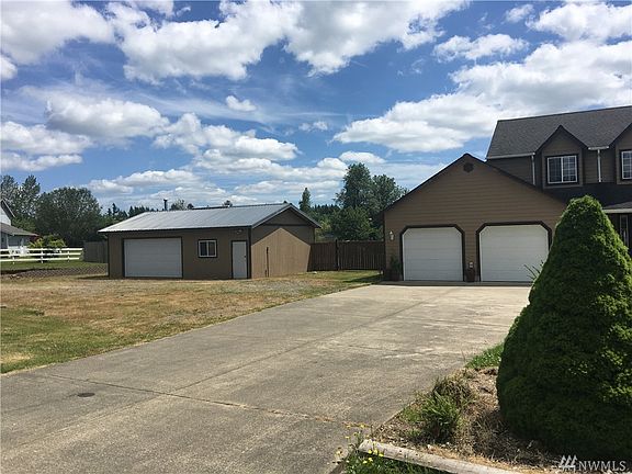 3rd image of 3119 Loma Vista Ln SE