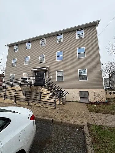 353 S 6th St #2A Photo 1