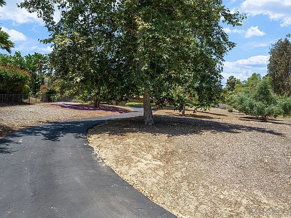 3rd image of 15114 Paso Del Sol