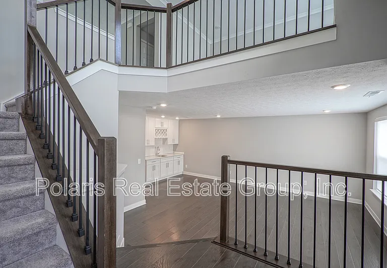 673 Golborne St — Photo 3