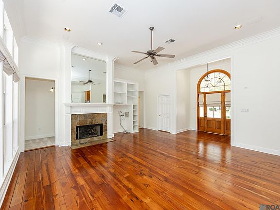 5th image of 18041 Jefferson Ridge Dr