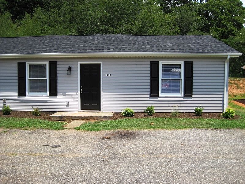 1st image of 104 Normandy Dr