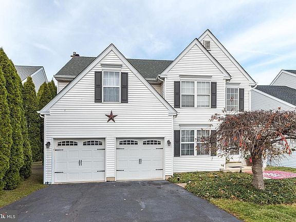 2nd image of 4221 Sir Andrew Cir