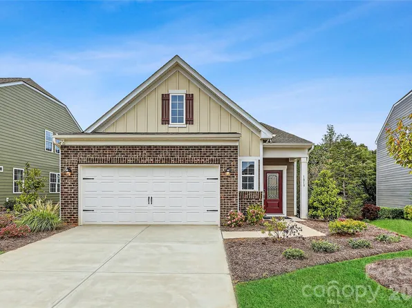 1019 Lookout Shoals Dr, Fort Mill, SC 29715