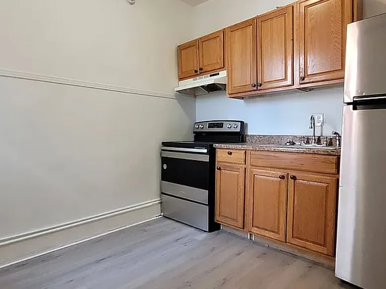 4618 N Camac St #2 — Photo 7