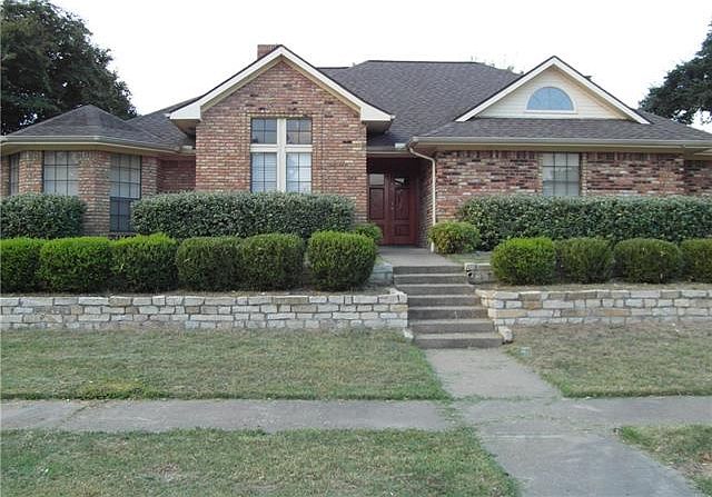 1st image of 3406 Greenview Dr