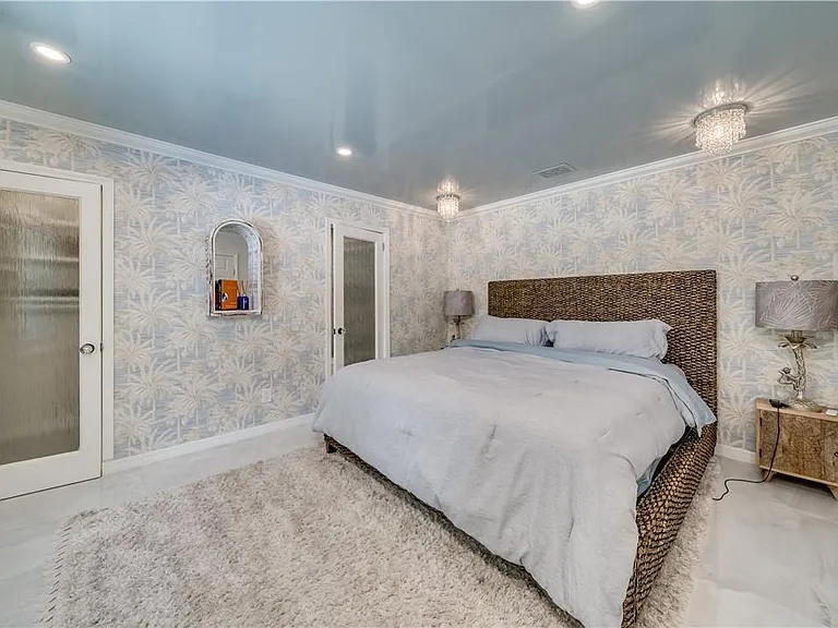 417 NE 15th Ave — Photo 28