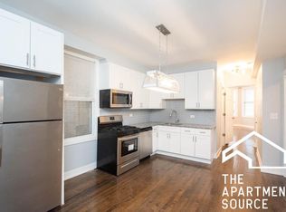 2657 N Ridgeway Ave #1F, Chicago, IL 60647