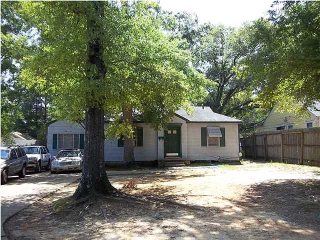 2nd image of 1810 Alta Woods Blvd