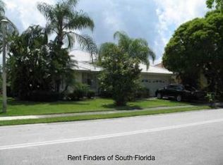 5244 N Springs Way, Coral Springs, FL 33076