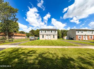 656 Bruns Dr, Rossford, OH 43460
