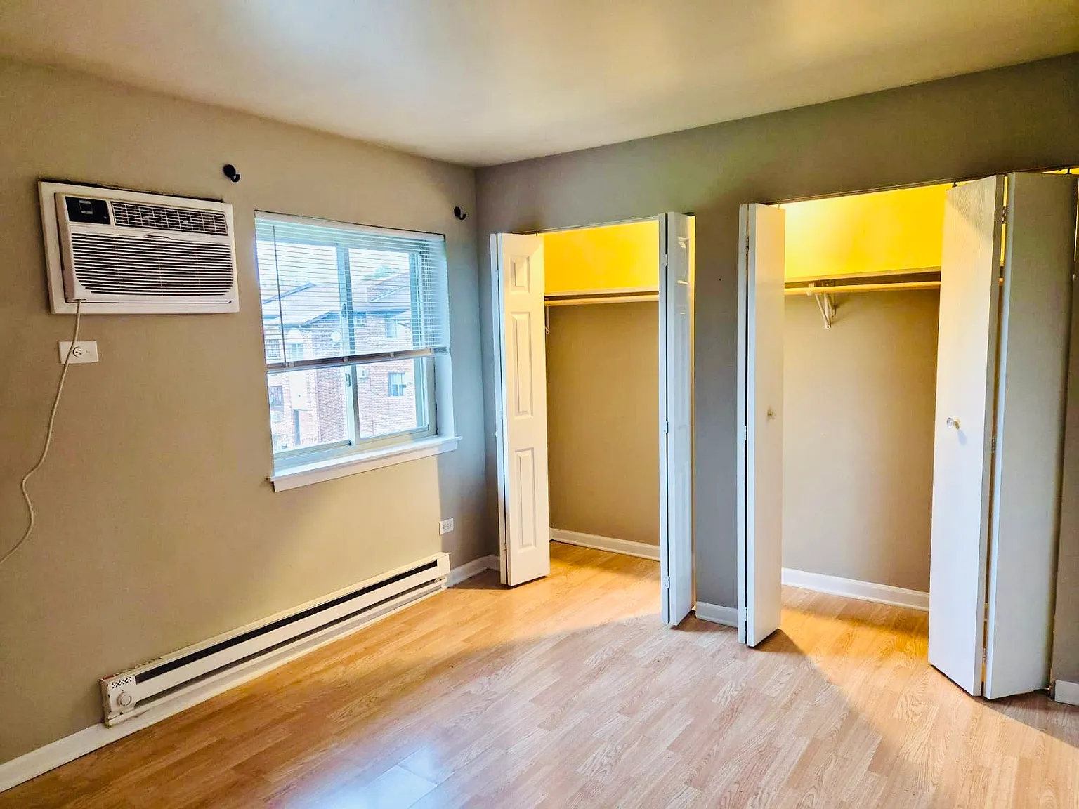 1 bed, 890 sqft, $1,500 — Photo 3