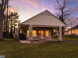 203 Hillside Ter, York, PA 17408