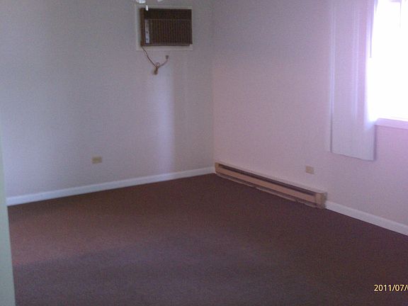 4th image of 896 Gettysburg Dr APT 1