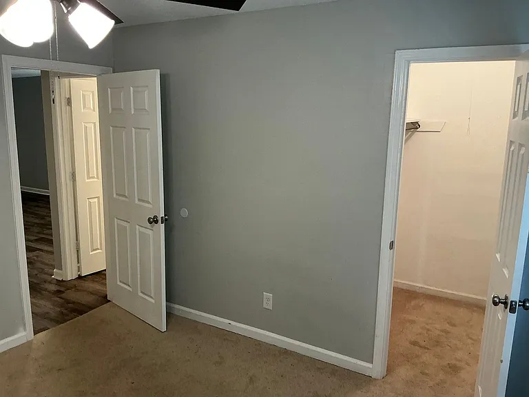 1005 Piney Woods Rd — Photo 3